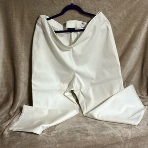 Alfani ankle pants. NWT. Cream. Fringe hem. 20W